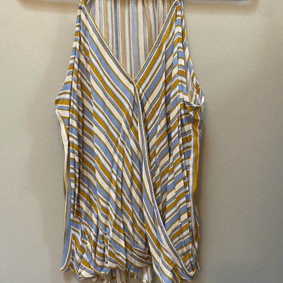 Mix by 41 HawthornMac Surplice Tank - Picture 3 of 3